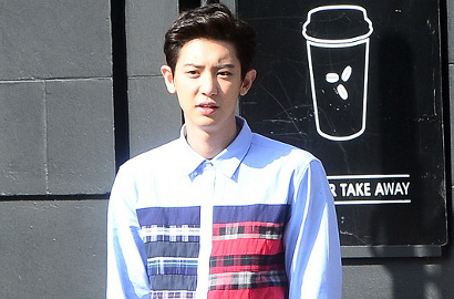 Foto-Foto Kece Chanyeol di London Hasil Jepretan Dispatch Tuai Pujian Netter