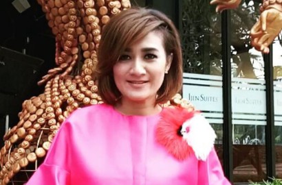 Pamer Mata Lebam Dikira Korban KDRT, Ini Klarifikasi Nini Kakak Fitri Carlina