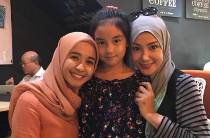 Temani Anak Tiri Tes Karate, Laudya C. Bella Lakukan Hal Ini ke Mantan Istri Engku Emran