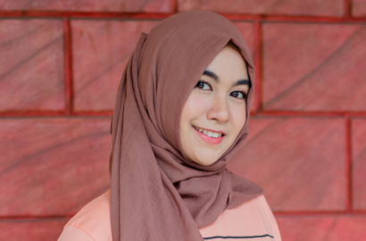 Akhirnya Lulus, Foto-Foto Cantik Anisa Rahma Saat Wisuda Jadi Sorotan