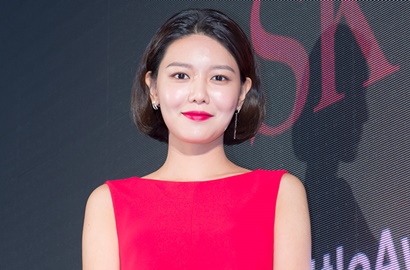 Tabrak Warna, Intip Uniknya Penampilan Sooyoung di Pemotretan Ini