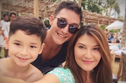 Mike Lewis Rayakan Ultah Bareng Tamara Bleszynski, Netter: Sudahlah Kembali Saja