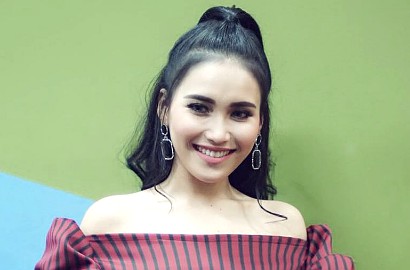 Ayu Ting Ting Galau dan Ingat Allah, Netter Suruh Tobat Dekati Suami Nagita
