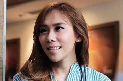 Pesta Lajang Dikritik, Gambar 'Porno' di Jidat Cherly Eks Cherry Belle Jadi Sorotan