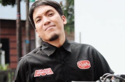 Bangga, Desta Girang Diminta Foto Khusus di Nikahan Kahiyang Putri Presiden Jokowi