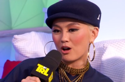 Diwawancara MTV, Agnez Mo Blak-Blakan Soal Album 'X' dan Single 'Damn I Love You'