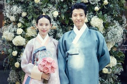 Perut Sudah Buncit, Jo Yoon Hee Pamerkan Foto Romantis Bareng Lee Dong Gun