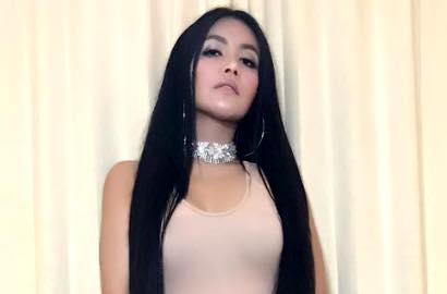 Denada Makin Seksi dan Dikira Telanjang, Netter: Nggak Malu Sama Anak?
