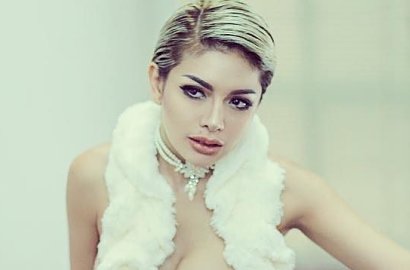 Akhirnya Dirilis, Harga Buku 'The Naked' Nikita Mirzani Ternyata Cuma Segini