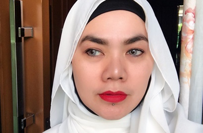 Harris Akrab Bareng 'Mertua', Sarita Kepergok Like Postingan Soal Jennifer Dunn