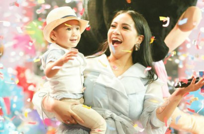 Tinggalkan Rafathar yang Nangis Histeris, Nagita Dibully Haters