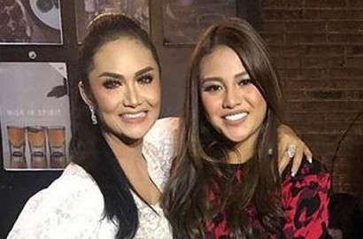 Aurel Ngaku Tak Nyambung Curhat dengannya, Krisdayanti Memaklumi