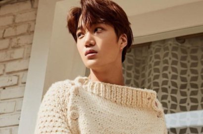 Borong Majalah Cover Kai, Baiknya EXO-L Juga Bawa Snack untuk Penjual