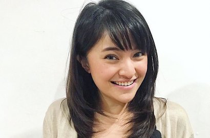 Pacari Anak Pengusaha Tajir, Marshanda Tampil Seksi di Pemotretan
