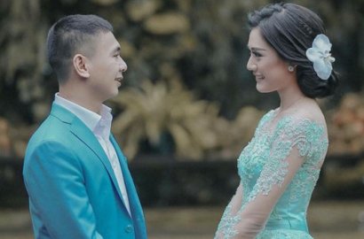 Usai Gelar Lamaran, Raditya Dika Bocorkan Tanggal Pernikahan