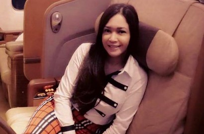Makan Abalone 'Seharga Motor', Maia Estianty Juga Pamer Cincin Mewah dari Irwan?