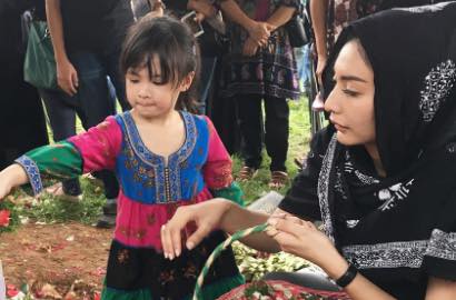 Sebut Tyas Mirasih Tak Punya Hubungan Darah, Wanita Ini Kesal Cucunya Dipekerjakan