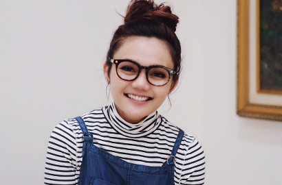 Tiba-Tiba Tulis Puisi Bijak, Rina Nose Sindir Netter Soal Lepas Hijab?