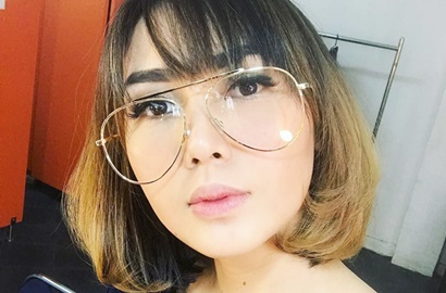 Usai Berhenti dari Acara Gosip, Fenita Arie Kini Akhirnya Berhijab?