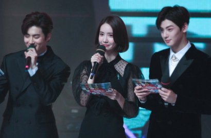 Selca Bareng, Visual Yoona-Suho-Cha Eunwoo Dianggap Selevel