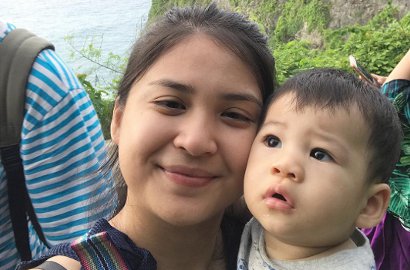 Dicibir Soal Urus Anak, Putri Titian 'Bungkam' Haters Lewat Komentar Menohok Ini