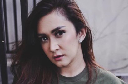 Memaafkan Pelaku Pedofil Putrinya, Nafa Urbach Minta Hukuman Diringankan