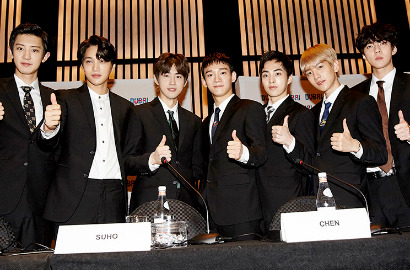 Hadiri Dubai Fountain Show, Sehun Pamer Foto EXO Bareng Sosok Penting Ini