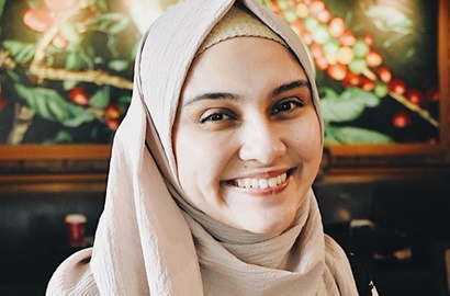 Unggah Foto Bareng, Shireen Sungkar Bocorkan Zee Zee Shahab Hamil
