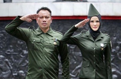 Proposal Pernikahan Beredar, Angel Lelga-Vicky Prasetyo 'Minta' Biaya Fantastis