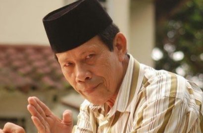 Bungkam Soal Kabar Menikah, Malih Tong Tong Ternyata Kepincut Janda?