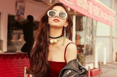 Tanggal Comeback Semakin Dekat, Suzy Lagi-Lagi Goda Fans Lewat Foto Teaser 'Holiday'