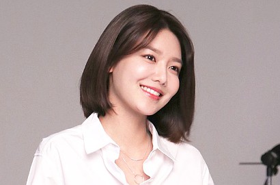 Rayakan Ultah, Sooyoung Siap Gelar Fanmeeting Spesial