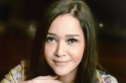 Maia Estianty Makan Bareng Pria Diduga Pacar di Australia, Netter Desak Go Public