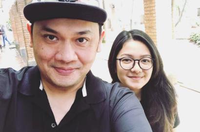 Selfie Bareng Gadis Manis Hingga Dikira Pacar, Farhat Abbas: Itu Anak Teman
