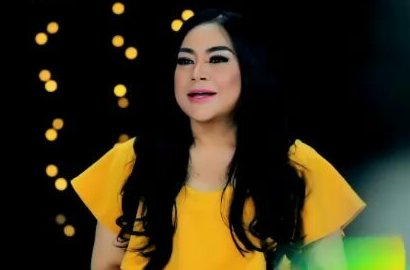 Annisa Bahar Tuding Ada Orang Main Ilmu Hitam Dibalik Penyakit Ibunya?