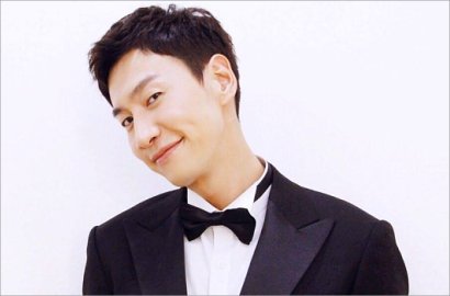 Rambut Lebih Pendek, Kerennya Lee Kwang Soo-Jung Yu Mi Jadi Polisi di 'Live'