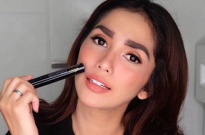 Unggah Foto Jadul, Ussy Sulistiawaty Dibilang Awet Muda