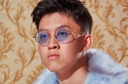 Bikin Bangga, Rich Brian Jadi Artis Asia Pertama yang Puncaki iTunes Hip Hop Chart