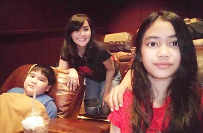 Sandy Tumiwa Gugat Hak Asuh Anak, Orangtua Tessa Kaunang Geram