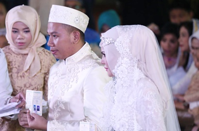 Banyak Kejanggalan di Akad Nikah Vicky Prasetyo dan Angel Lelga, Apa Saja?