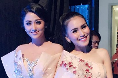Ayu Ting Ting Beri Dewi Persik Hadiah Sepatu, Netter Berantem Soal Harga