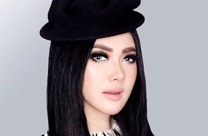 Edisi Terbatas, Sepatu Branded Syahrini Ini Harganya Fantastis