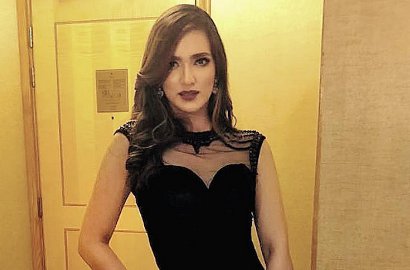 Tembok Meliuk, Nia Ramadhani Sengaja Edit Foto Biar Langsing?