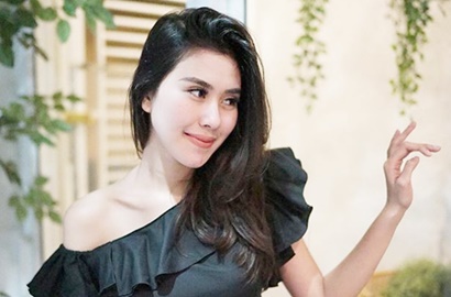 Ditanya Soal 'Suami' Ibunda Nagita Slavina, Syahnaz: No Comment