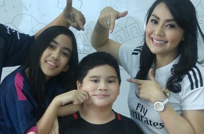 Masih Sibuk Rebutan Hak Asuh Anak, Tessa Kaunang Belum Siap Menikah