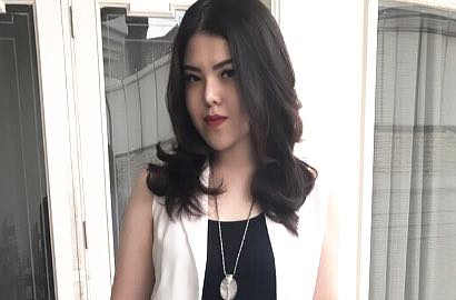 Dinyinyirin Soal Dilarang Masuk Restoran, Tina Toon Ingin Jadi Duta Sandal Jepit?