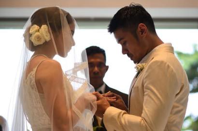 Putri Marino Anggun Kenakan Gaun Pengantin, Chico Jericho Puji Istrinya 'Kemewahan yang Sederhana'