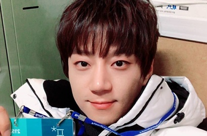 Kenang Masa Jadi Guru Vokal, Hwang Chi Yeul Senang Ketemu NU'EST di Acara Award