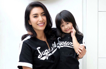 Wanita Ini Minta Tyas Mirasih Kembalikan Cucunya, Netter Sindir Cari Sensasi