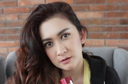 Hari Perempuan Sedunia, Nafa Urbach Tulis Pesan Menginspirasi untuk Para Wanita